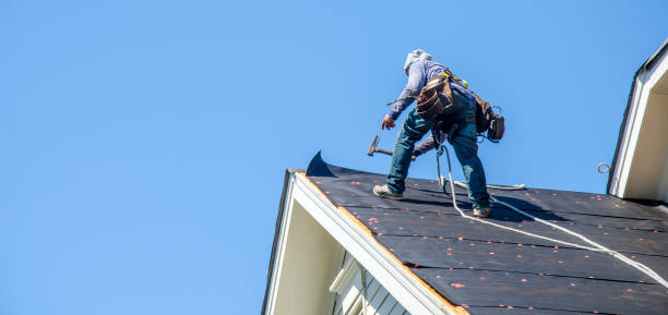 Best Shingle Roofing Installation  in Combined Locks, WI